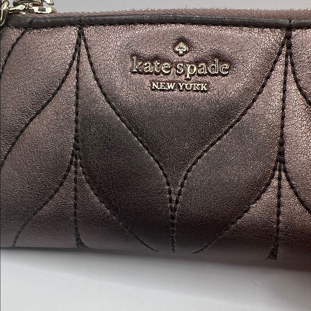 Kate Spade Briar Lane Quilted Mikey Wallet with Keychain - Picture 3 of 13